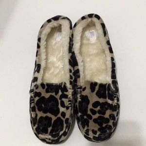 Cozy slippers size 9 by Stars Above